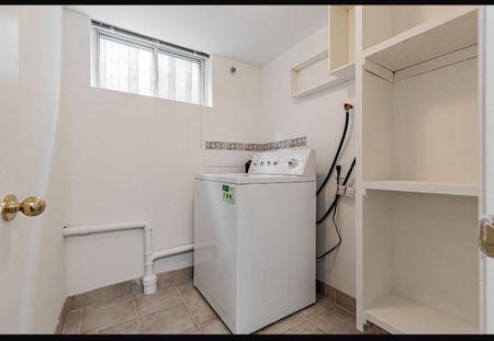 For Lease - 26 Reid Manor, Toronto, Ontario - Photo 2