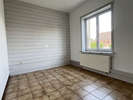 Belle maison 4 façades avec garage et jardin - Foto 2
