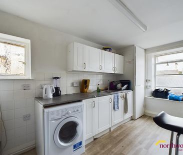 1 bedroom in a house share to rent - Photo 6
