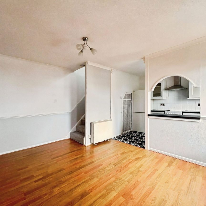 St Johns Mews, Corringham, SS17 - Photo 1