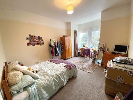 7 bedroom terraced house to rent - Photo 3