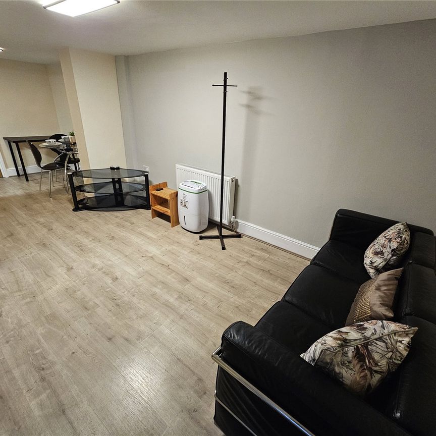 1 bedroom apartment to rent Wilbraham Road, Manchester, Greater Manchester, M14 - Photo 1