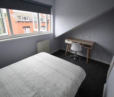5 bedroom terraced house to rent - Photo 1