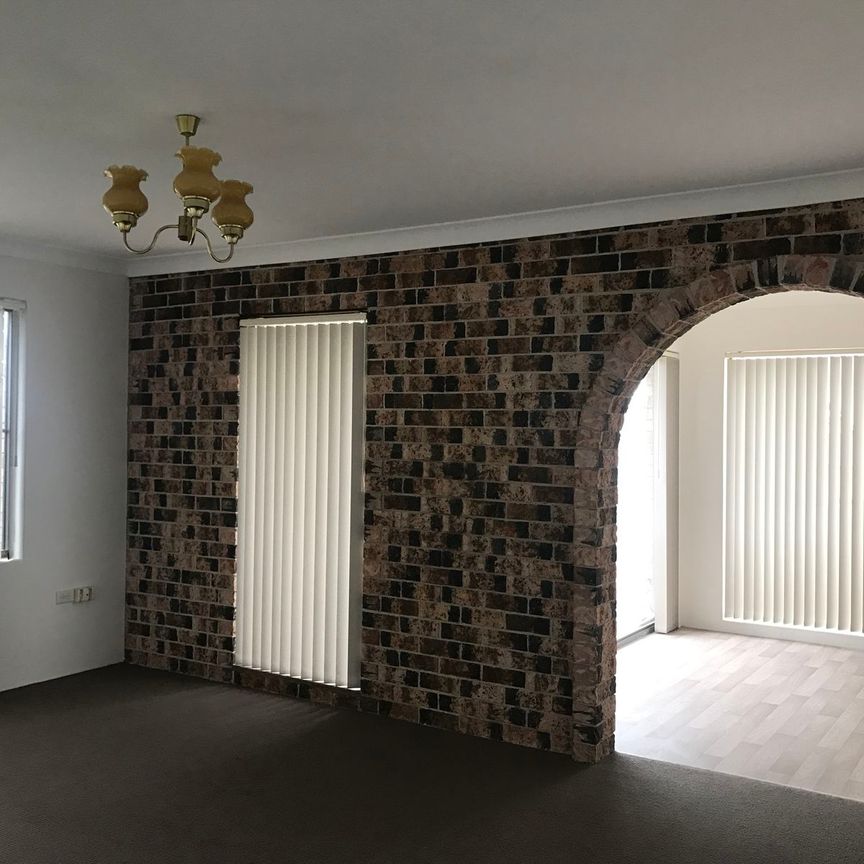 Two Bedroom Unit in Convenient Position - Photo 1