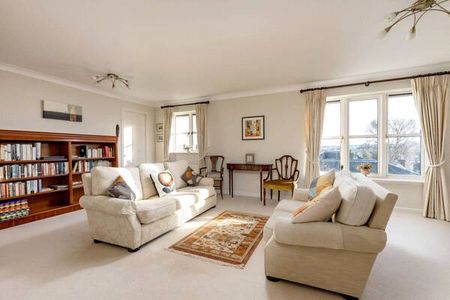 19/9 South Gray Street - Photo 2