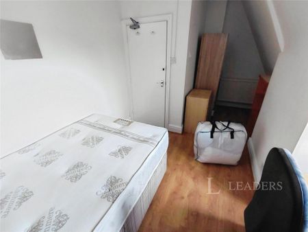 5 bedroom terraced house to rent - Photo 5