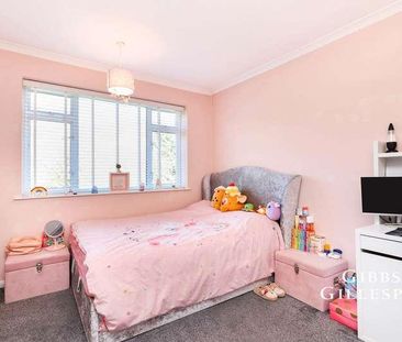 Moorfield Road, Denham, UB9 - Photo 4
