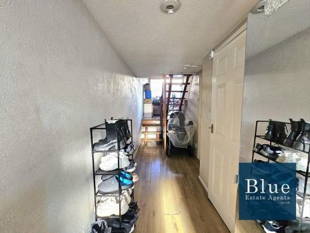 5 bedroom terraced house to rent - Photo 3