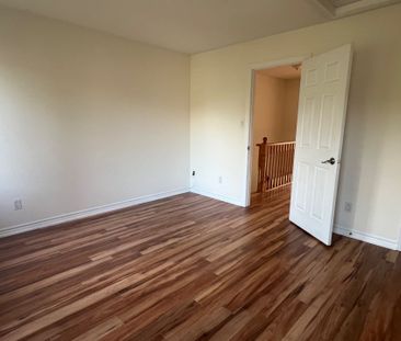 For Lease - 20 Leitchcroft Crescent, Markham, Ontario - Photo 4