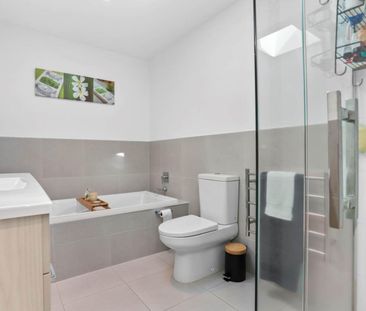 76 Hobsonville Point Road, Hobsonville - Photo 2