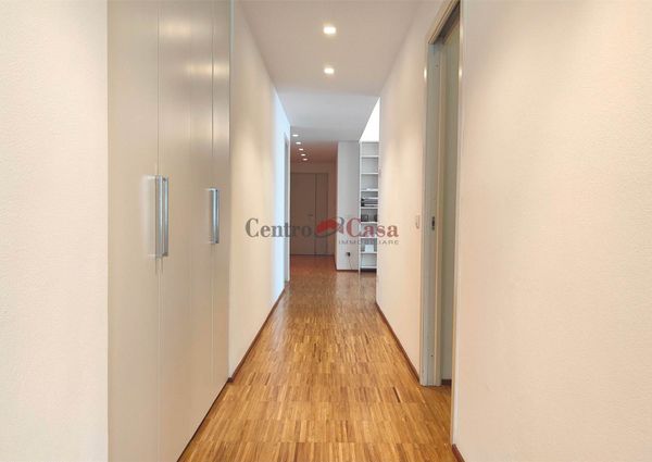 Signorile appartamento di 176 mq. ristrutturato, con vista panoramica