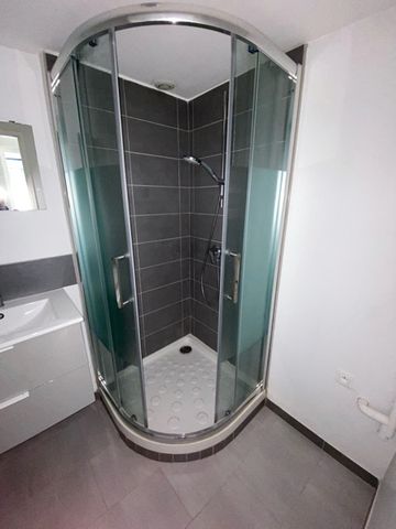 Location Appartement 2 pièces 47m² BORDEAUX 33000 - Photo 5