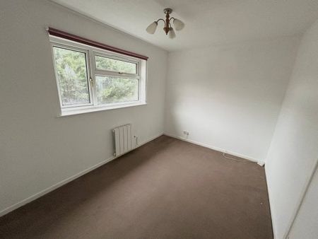 Haldene, Two Mile Ash - Photo 2