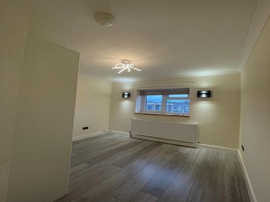 3 bedroom apartment to rent - Photo 1