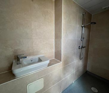 4 bedroom terraced house to rent - Photo 2
