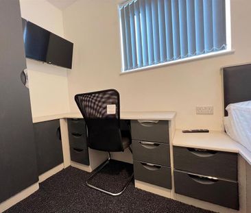 5 bedroom terraced house to rent - Photo 5