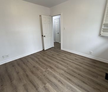 For Lease - 437 Taylor Mills Drive, Richmond Hill, Ontario - Photo 3