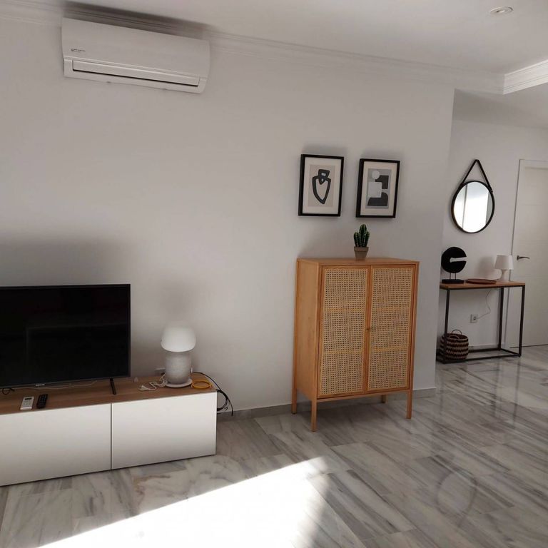 Luxury Flat for rent in Marbella, Andalusia - Photo 1