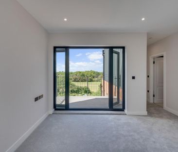 3 bedroom apartment to rent - Photo 2