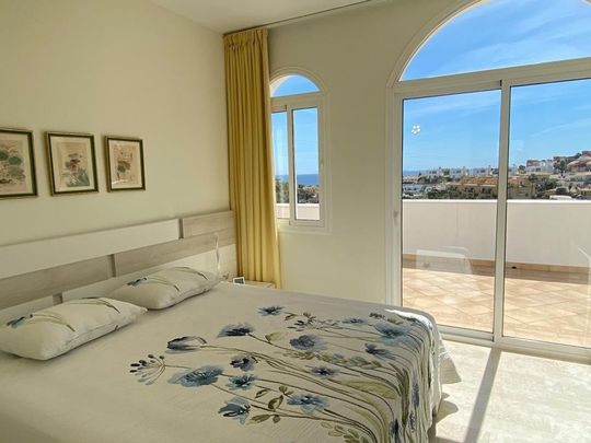 4 bedroom luxury Villa for rent in Mijas Costa, Andalusia - Photo 1