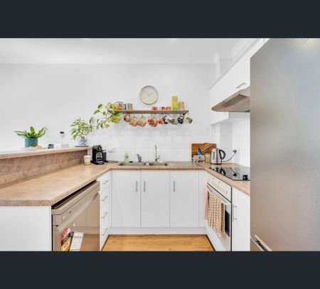 35/81 Carrington Street, Adelaide, SA 5000 - Photo 3