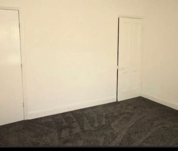 3 Bed Terraced House, Abbeydale Road, S7 - Photo 6