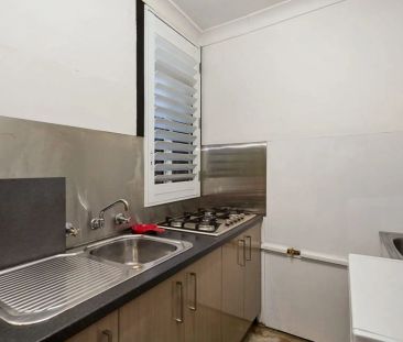 Prime Position, Classic Appeal – Middle Park Opportunity - Photo 4