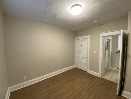 118 Pine Street - Photo 2