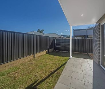 Modern on Meroo - Photo 1