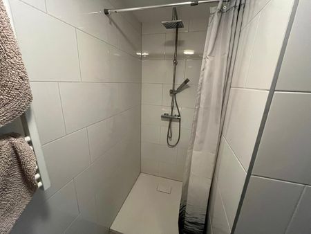 Te huur: Kamer Kardinaal van Enckevoirtstraat 31 in Tilburg - Foto 3