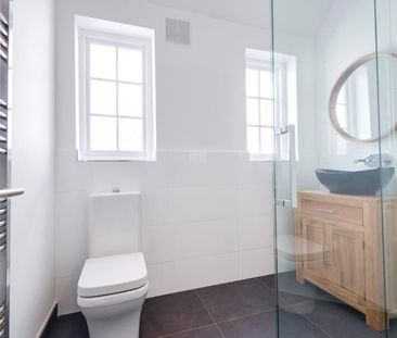 6 Bedroom Detached To Let - Photo 3