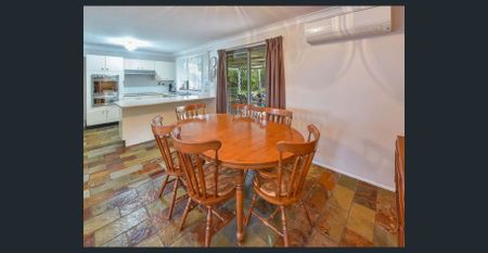 Great Location - Photo 4