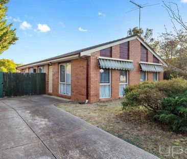 6 Lloyd Court, BROOKFIELD - Photo 1