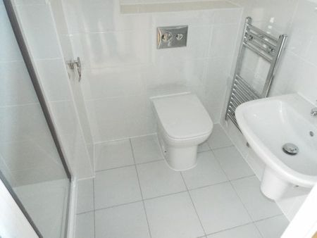 Markfield Court, Leicester, LE4 - Photo 2