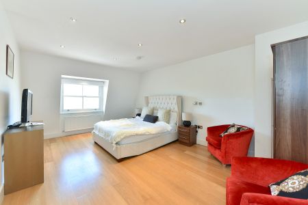 Queens Gate, London, SW7 - Photo 2