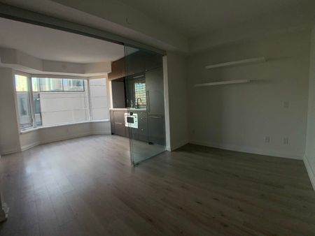 YORKVILLE PLAZA: Avenue Rd & Yorkville Ave (155 Yorkville Ave) AD#101405 - Photo 2