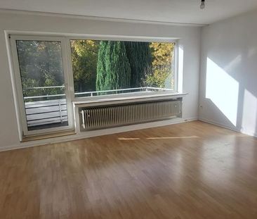 Lichtdurchflutete und frisch renovierte 3-Zimmer-Wohnung mit Balk - Photo 1