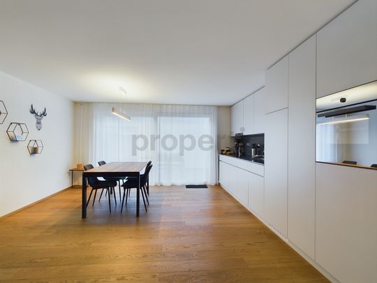 Traumhafte 3.5-Zimmer-Wohnung mit Bergblick in Altdorf - Photo 1