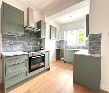 3 bedroom terraced house to rent - Photo 4