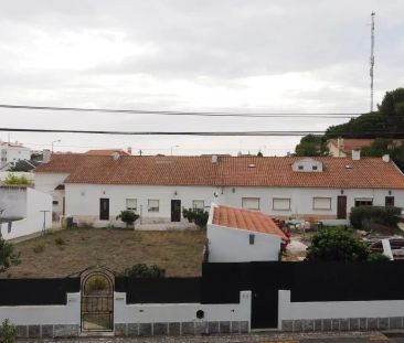 Beautiful 3-bedroom house with pool for rent in Alcabideche - Photo 5