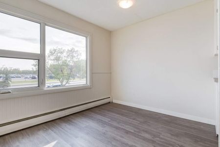 Classic Suite - 1 Bedroom - Photo 4