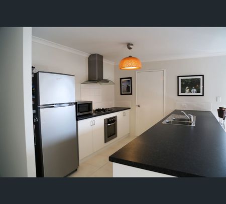130 Clyde Avenue, Baldivis, WA 6171 - Photo 2