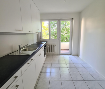 Helle und grosszügige 2-Zimmerwohnung nähe Neuweilerplatz - Photo 5