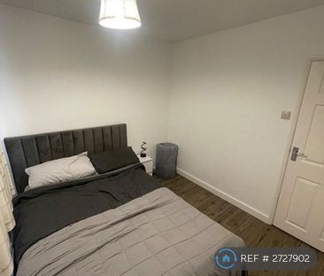 1 bedroom in a house share to rent - Photo 6