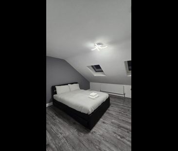 6 Bed Terraced House, Norfolk Road, RG30 - Photo 5