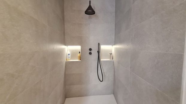 18 Carrer de Mateu Enric Lladó, Palma de Mallorca, Balearic Islands 07002 - Photo 1