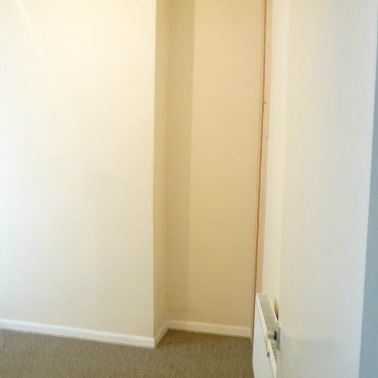 28 Lawnview Street, Belfast, BT13 3BZ - Photo 1
