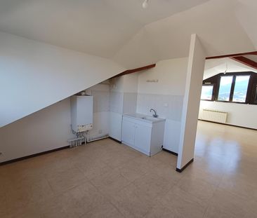 Location Appartement 3 pièces 58m² MILLAU 12100 - Photo 3