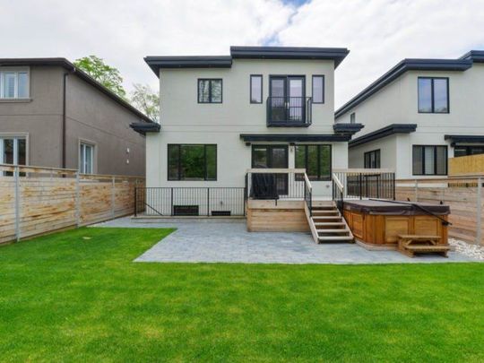 For Lease - 597 Montbeck Crescent Unit# Lower, Mississauga, Ontario - Photo 1