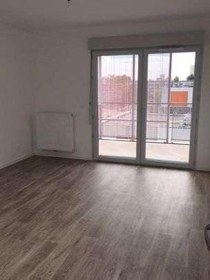 Location Appartement 2 pièces 43m² LORMONT 33310 - Photo 1